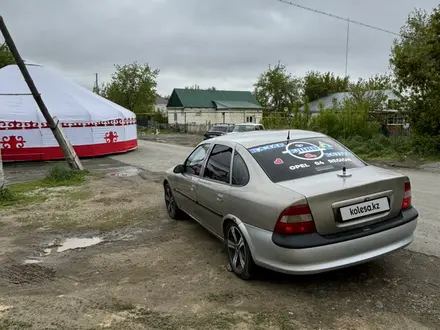 Opel Vectra 1996 года за 1 400 000 тг. в Актобе – фото 9