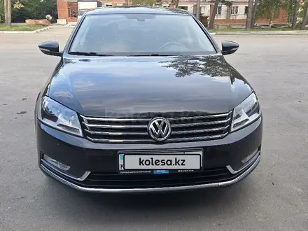Volkswagen Passat 2014 года за 5 950 000 тг. в Костанай – фото 4