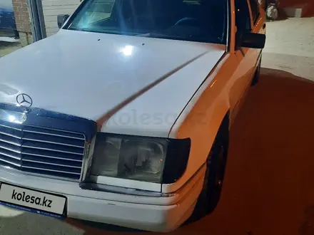 Mercedes-Benz E 230 1990 года за 1 100 000 тг. в Кызылорда