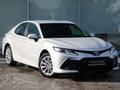 Toyota Camry 2022 года за 13 150 000 тг. в Астана – фото 16