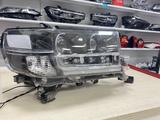 Фара правая Toyota Land Cruiser 200 Excalibur Executive Lounge за 500 000 тг. в Костанай – фото 4