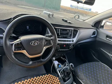 Hyundai Accent 2018 года за 6 700 000 тг. в Астана – фото 4