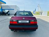 Volkswagen Vento 1993 года за 1 700 000 тг. в Уральск – фото 5