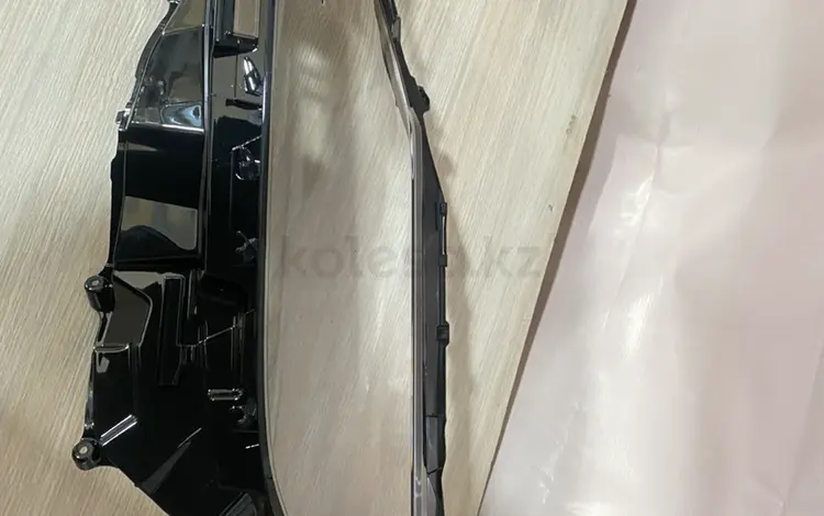 Стекло на фару — Lexus RX350 2020- за 70 000 тг. в Алматы