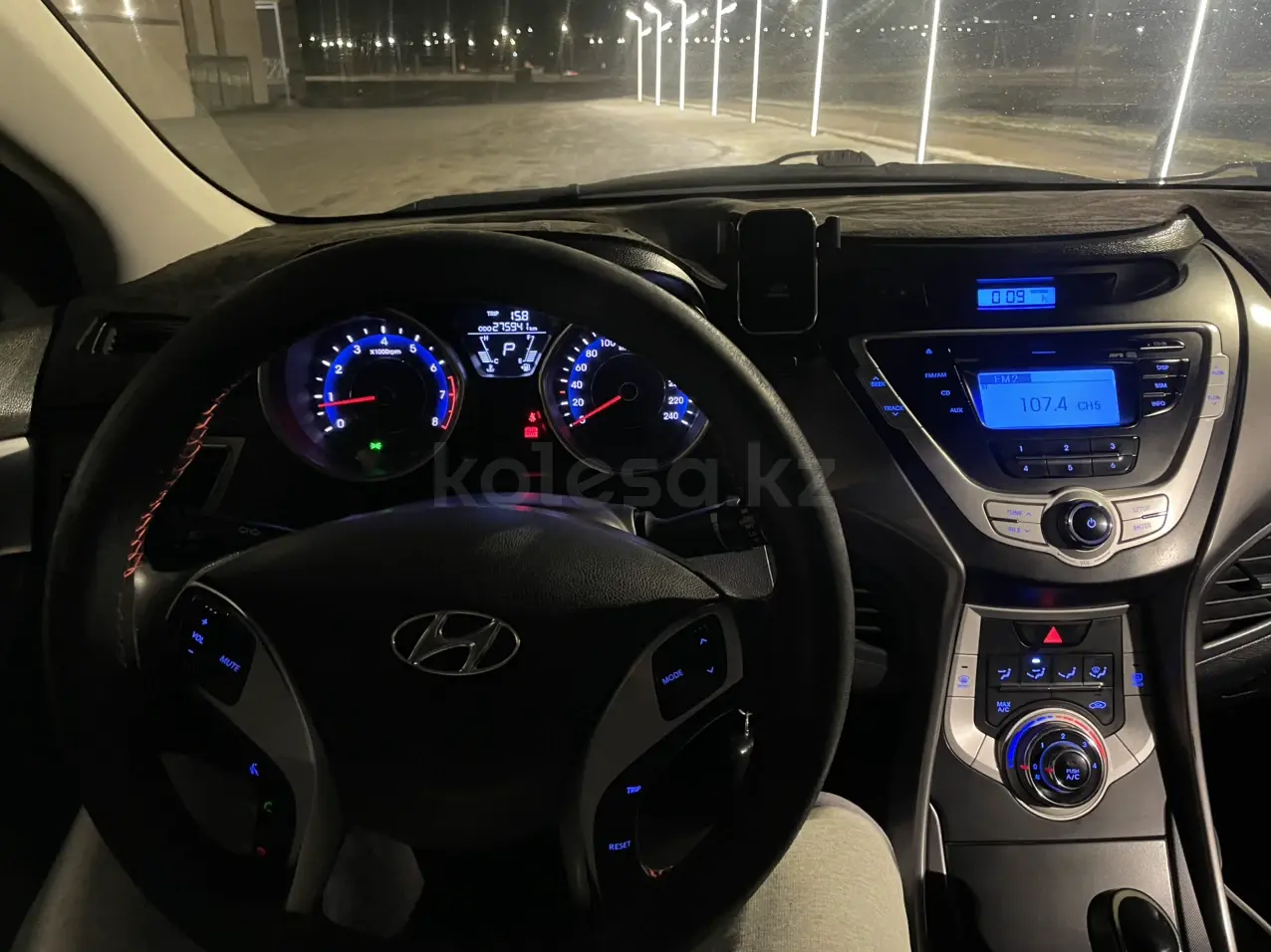 Hyundai Elantra, 2011