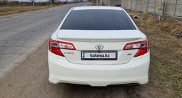 Toyota Camry 2012 годаfor8 400 000 тг. в Тараз – фото 2