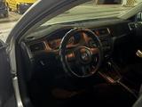 Volkswagen Jetta 2011 года за 3 980 000 тг. в Астана – фото 4