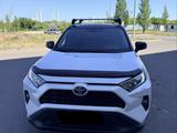 Toyota RAV4 2020 года за 15 200 000 тг. в Астана