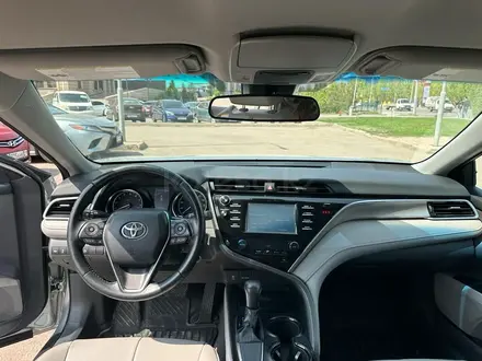 Toyota Camry 2017 года за 11 500 000 тг. в Астана – фото 11