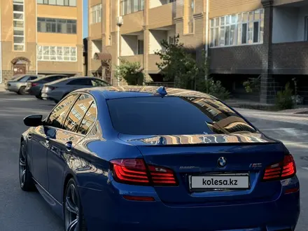 BMW M5 2014 года за 25 500 000 тг. в Алматы – фото 4