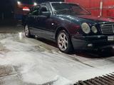Mercedes-Benz E 320 1996 года за 2 600 000 тг. в Щучинск – фото 3