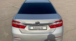 Toyota Camry 2011 годаfor9 300 000 тг. в Алматы – фото 2