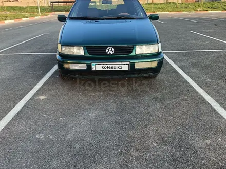 Volkswagen Passat 1995 года за 1 700 000 тг. в Шымкент – фото 19