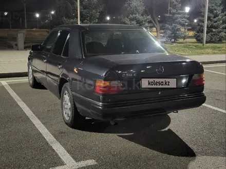 Mercedes-Benz E 230 1991 года за 1 650 000 тг. в Талдыкорган – фото 6