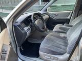 Toyota Highlander 2002 годаүшін5 800 000 тг. в Астана – фото 3