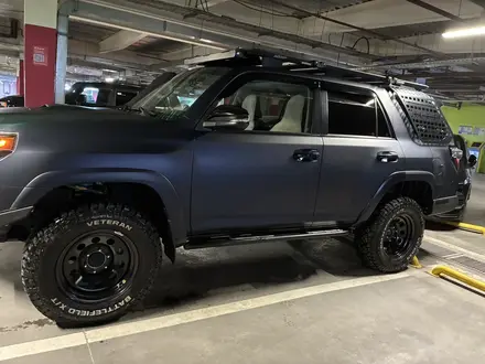Toyota 4Runner 2021 года за 29 900 000 тг. в Алматы – фото 4