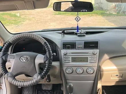 Toyota Camry 2011 года за 7 300 000 тг. в Атырау – фото 7