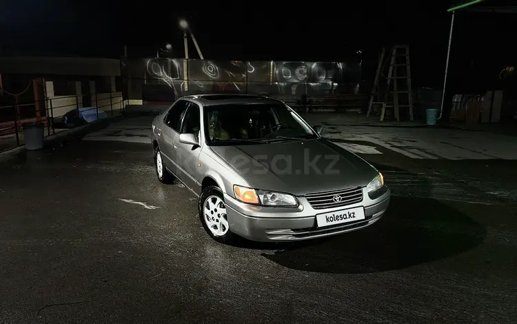 Toyota Camry 1998 годаfor2 800 000 тг. в Алматы