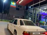 Mercedes-Benz E 320 1993 года за 3 600 000 тг. в Алматы – фото 2