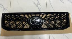 Решетка на Land Cruiser Prado 120 за 45 000 тг. в Алматы