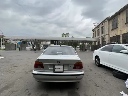 BMW 530 2000 годаүшін3 700 000 тг. в Алматы – фото 10