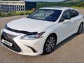 Lexus ES 250 2019 года за 21 500 000 тг. в Алматы