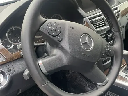 Mercedes-Benz E 220 2010 года за 7 500 000 тг. в Алматы – фото 13