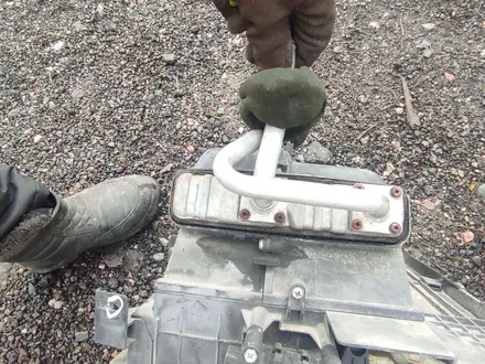 Корпус печки. Моторчик печки радиатор печки. Subaru outback за 10 000 тг. в Алматы – фото 5