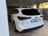 Toyota Highlander 2023 годаүшін32 000 000 тг. в Атырау – фото 4