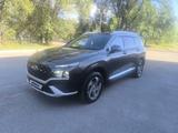 Hyundai Santa Fe 2022 года за 14 200 000 тг. в Алматы – фото 2