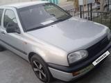 Volkswagen Golf 1994 годаүшін2 100 000 тг. в Тараз