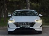 Hyundai Sonata 2023 года за 13 200 000 тг. в Алматы – фото 2