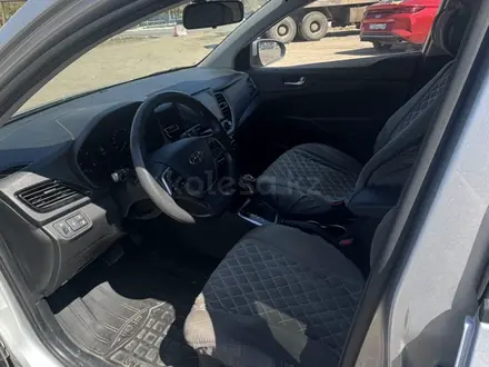 Hyundai Accent 2021 года за 7 600 000 тг. в Караганда – фото 4