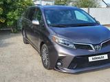 Toyota Sienna 2019 годаүшін11 500 000 тг. в Атырау – фото 2