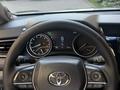 Toyota Camry 2023 года за 17 500 000 тг. в Астана – фото 12