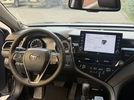 Toyota Camry 2023 года за 17 500 000 тг. в Астана – фото 17