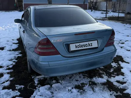 Mercedes-Benz C 240 2001 года за 1 200 000 тг. в Алматы – фото 4