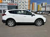 Toyota RAV4 2015 годаүшін9 400 000 тг. в Актобе – фото 3