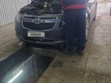 Chevrolet Cruze 2015 года за 2 200 000 тг. в Атырау – фото 2
