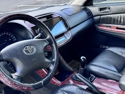 Toyota Camry 2004 года за 4 000 000 тг. в Шымкент – фото 11