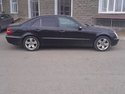 Mercedes-Benz E 240 2002 года за 4 200 000 тг. в Астана – фото 5