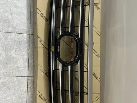 Решетка радиатора на лексус лх 570 за 130 000 тг. в Караганда