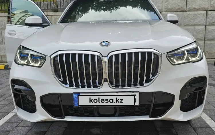 BMW X5 2022 года за 32 500 000 тг. в Алматы