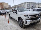 Chevrolet Silverado 2022 года за 28 666 666 тг. в Астана – фото 3