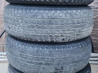 Bridgestone Dueler 265/65R17 б/у комплектүшін30 000 тг. в Алматы