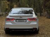 Toyota Camry 2021 года за 13 400 000 тг. в Тараз – фото 4