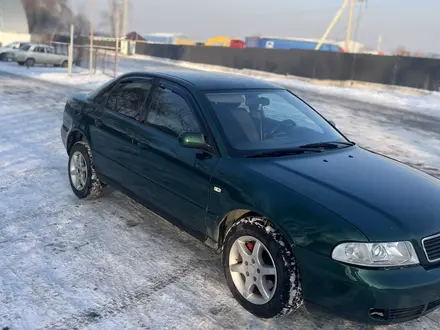 Audi A4 1999 года за 2 100 000 тг. в Алматы – фото 4