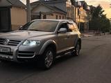 Volkswagen Touareg 2004 года за 3 350 000 тг. в Шымкент