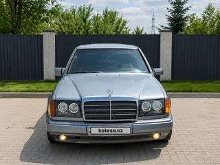 Mercedes-Benz E 260