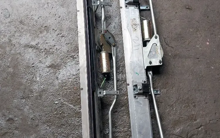W211 шторка за 30 000 тг. в Шымкент